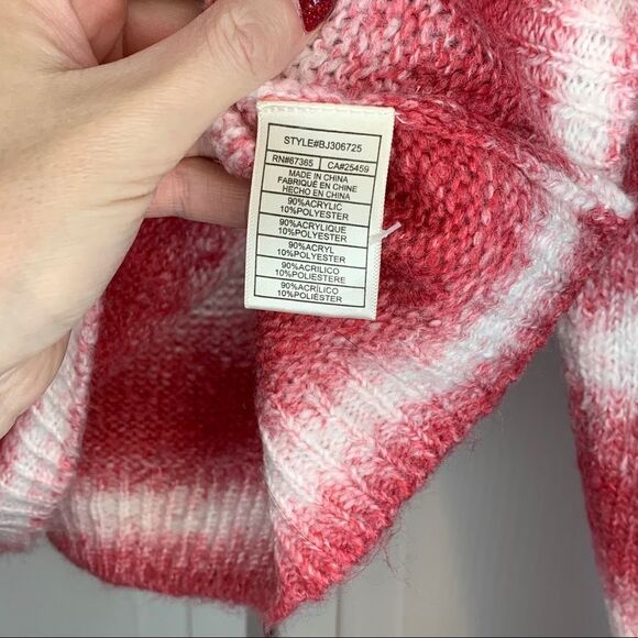 BB Dakota Pink Please Fuchsia Cropped Sweater - Picture 6 of 12